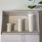 Set Kandelaars Ikea Design Hagberg 80S - Nieuw In Doos - Wit Metaal Cylinder Vorm thumbnail 4