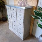 Landelijk Ladekast, Apothekerskast, Archiefkast, Met Metalen Bovenblad Lichte Transportschade Afm. 105x42 En 120cm Hoog. thumbnail 3