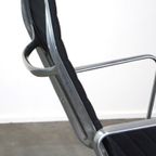 Zeer Mooie Design Vitra Draaifauteuil Model Ea 116 In Zwarte Stof thumbnail 12