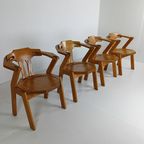 Set Van Vier Brutalistische Stoelen Met Armleuningen thumbnail 5