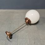 Opaline Glazen Bol Hanglamp Met Stang En Koperen Armatuur thumbnail 16