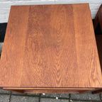 Set Van 2 Bijna Identieke Eiken Tafels Met Onderblad 61 Cm Hoog thumbnail 3