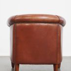 Nette, In Goede Staat Verkerende Rundleren Clubfauteuil In Een Mooie Cognac Kleur thumbnail 12