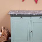 Groene Vintage Commode Met Grijs Marmeren Blad thumbnail 3