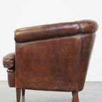 Mooie Statige Engelse Stijl Schapenleren Clubfauteuil Met Een Luxe Afwerking thumbnail 6