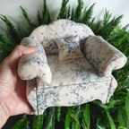 Sieradendoos Verstopt In Gebloemde Fauteuil! thumbnail 5