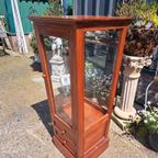 Teakhouten Vitrinekast Afm. 52x52cm En 120cm Hoog. thumbnail 3