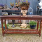 Klassieke Engelse Lage Sidetable Afm. 137X40Cm En 67Cm. thumbnail 2