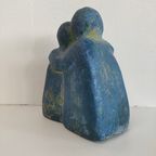 Blauw Sculptuur Beeld "de Knuffel" thumbnail 6