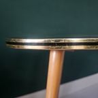 Vintage Salontafel / Koffietafel. Driehoekig, Drie Poten "Kidney Table" thumbnail 7