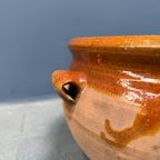 Okergele Geglazuurde Aardewerk Pot Uit Frankrijk thumbnail 13
