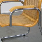 Charmante Vintage Design Stoel In De Stijl Van Marcel Breuer Met Armleuningen En Rieten Zitting thumbnail 11