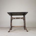 Industriele Tafel, Tuintafel Met Hardsteen Plaat Op Gietijzeren Frame, Jaren 30 thumbnail 10