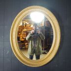 Antieke Ovale Spiegel In Gouden Lijst thumbnail 3