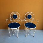 Brocante Vintage Smeedijzeren Set Stoelen Met Blauw Velours thumbnail 6