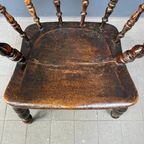 Donkerbruine Antieke Engelse Captain Chair thumbnail 7