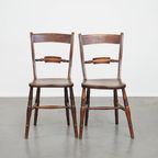 Elegante Set Van 2 Antieke Engelse Stoeltjes Met Mooi Houtwerk En Warme Kleuren thumbnail 2