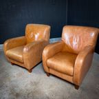 2 Sets Van 2 Vintage Cognac Leren Club-Fauteuils thumbnail 2