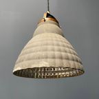 Oude Kwik Glazen Hanglamp Met Messing Armatuur thumbnail 9