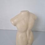 Grote Vrouwelijke Torso In Keramiek. thumbnail 6