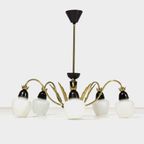 Vintage Kroonluchter In Messing En Opaline Glas, 1960s thumbnail 2