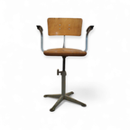 Friso Kramer For Ahrend Cirkel Studio Chair With Arms / 1960S thumbnail 3