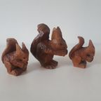Zwarte Woud Vintage Beeldjes Eekhoorn Zwarte Woud ? Houtsnijwerk Beeldje thumbnail 3