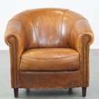 Charmante, Stoere En Comfortabele Schapenleren Clubfauteuil In Een Mooie Cognac Kleur thumbnail 3