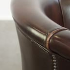 Zeer Mooie En Heerlijk Comfortabele Donkere Rundleren Clubfauteuil In Engelse Stijl thumbnail 12