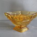 Art Deco Vaas Met Pique Fleur Amber Persglas thumbnail 2