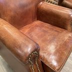 2 X Stoere Industriële Chesterfield Tub / Club Fauteuils In Generfd Vintage Cognac Leder Hampshir thumbnail 3