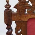 Leuke Antieke Set Van 6 Hollandse Eetkamerstoelen Met Mooi Houtsnijwerk En Rode Stoffen Bekleding thumbnail 13