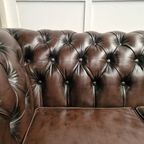 Chesterfield Cresswell 3-Zits – Antiek Bruin | 100% Leder | Tijdloze Elegantie thumbnail 2