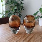 Set Van 2 Mondgeblazen Glas Vazen, Cognac thumbnail 2