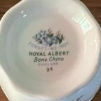 Royal Albert "Forget-Me-Not" Duo thumbnail 3