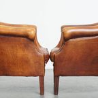 Set Van 2 Aantrekkelijke Schapenleren Clubfauteuils Met Prachtige Kleuren En Een Comfortabele Zit thumbnail 2