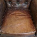 Set Van 2 Prachtige, Unieke En Comfortabele Bruin Generfde Rundleren Chesterfield Fauteuils thumbnail 8