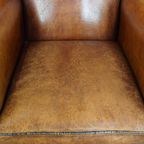 Grote, Vintage Schapenleren Oorfauteuil In Engelse Stijl Met Mooie Diepe Kleuren thumbnail 7