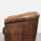Unieke En Tijdloze Schapenleren Clubfauteuil Met Een Geweldig Patina thumbnail 5