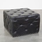 Grote, Luxe, Zwarte Vierkante Chesterfield Hocker/salontafel Gemaakt Van Rundleer thumbnail 2
