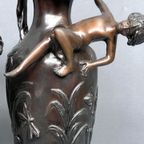 Paar Art Nouveau Vazen ​​Van Massief Brons. Gesigneerd A.Moreau. thumbnail 3