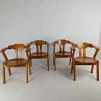 Set Van Vier Brutalistische Stoelen Met Armleuningen thumbnail 11
