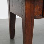 Charmante En Praktische Antieke Franse Salontafel Met Opvallende Kleuren Een Mooi Patina thumbnail 15
