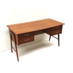 Vintage Bureau Op Mooi Onderstel Met Lades Uit De Jaren '60 thumbnail 7