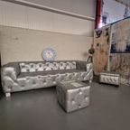 Hauxley 3-Zits Classic Chesterfield Bank – Zilver, Leer thumbnail 2