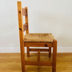 Set Van 4 Vintage Massief Grenenhouten Stoelen Met Biezen Zitting thumbnail 4