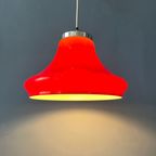 Rode Space Age Hanglamp Van Plexiglas Met Chroom Kapje thumbnail 6