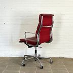 Vitra Ea 219 Bureaustoel In Rood Leer, Iconisch Vintage Eames Design thumbnail 7