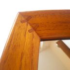 Scandinavische Vierkante Spiegel Met Teakhouten Frame, Houten Details, Bruin thumbnail 3