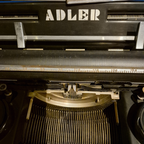 Adler Antieke Typemachine thumbnail 3